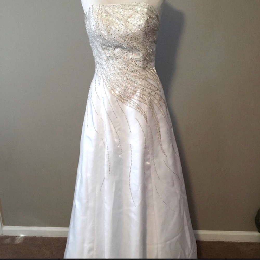Wedding dress